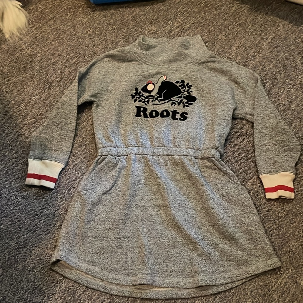 Super cute 7-8 yrs Roots dress in EUC